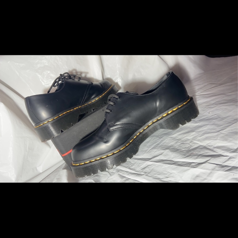 Black dr.Martens shoes